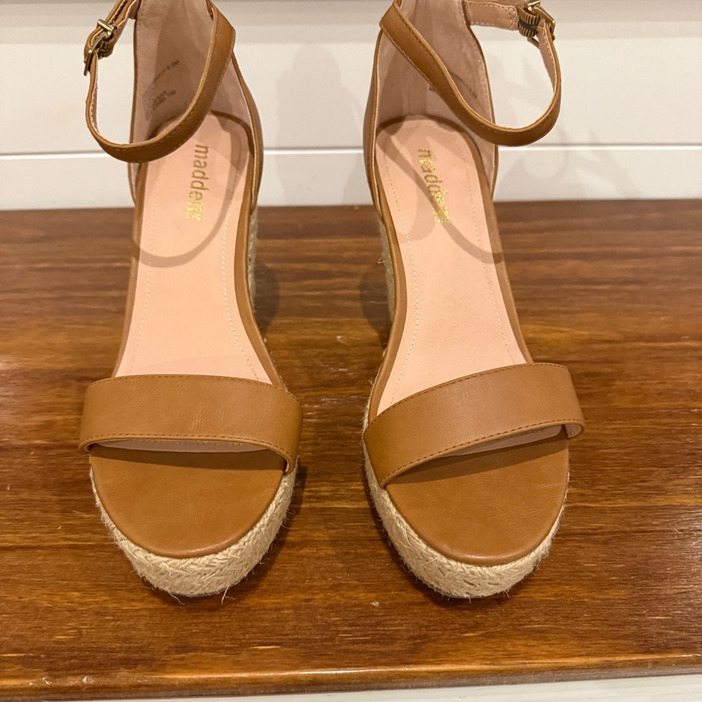 Madden Girl Tan Espadrille Wedge Sandals Ankle Strap Boho Platform Heels Sz 9.5 - Picture 2 of 7
